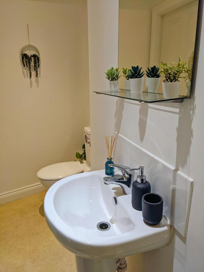 Winchester Retreat Appartement Buitenkant foto